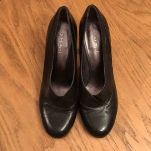 Nine West black heels